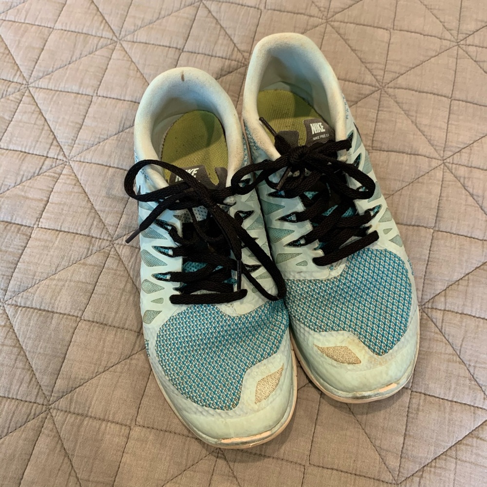 Very loved Nike Sneakers